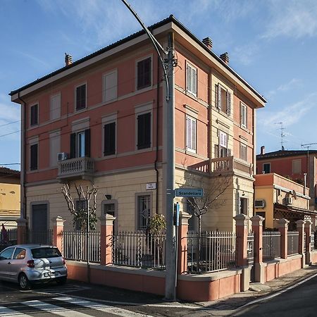 Sant'Orsola Suites Apartments Болонья Экстерьер фото